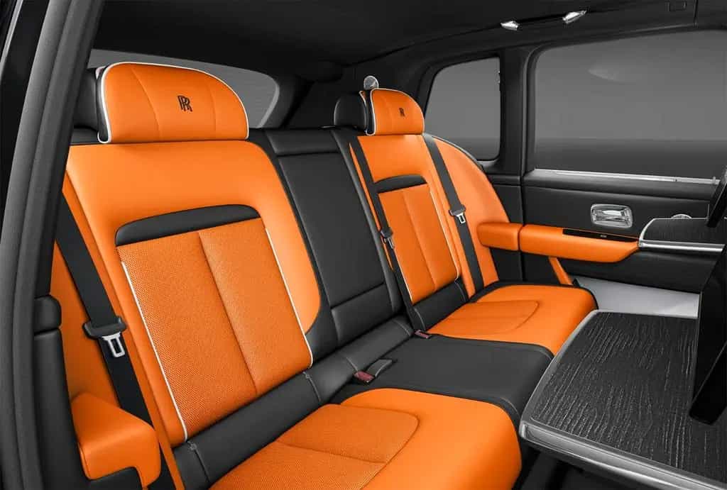 Rolls-Royce Cullinan Production 2026 5 seats null-photo-2
