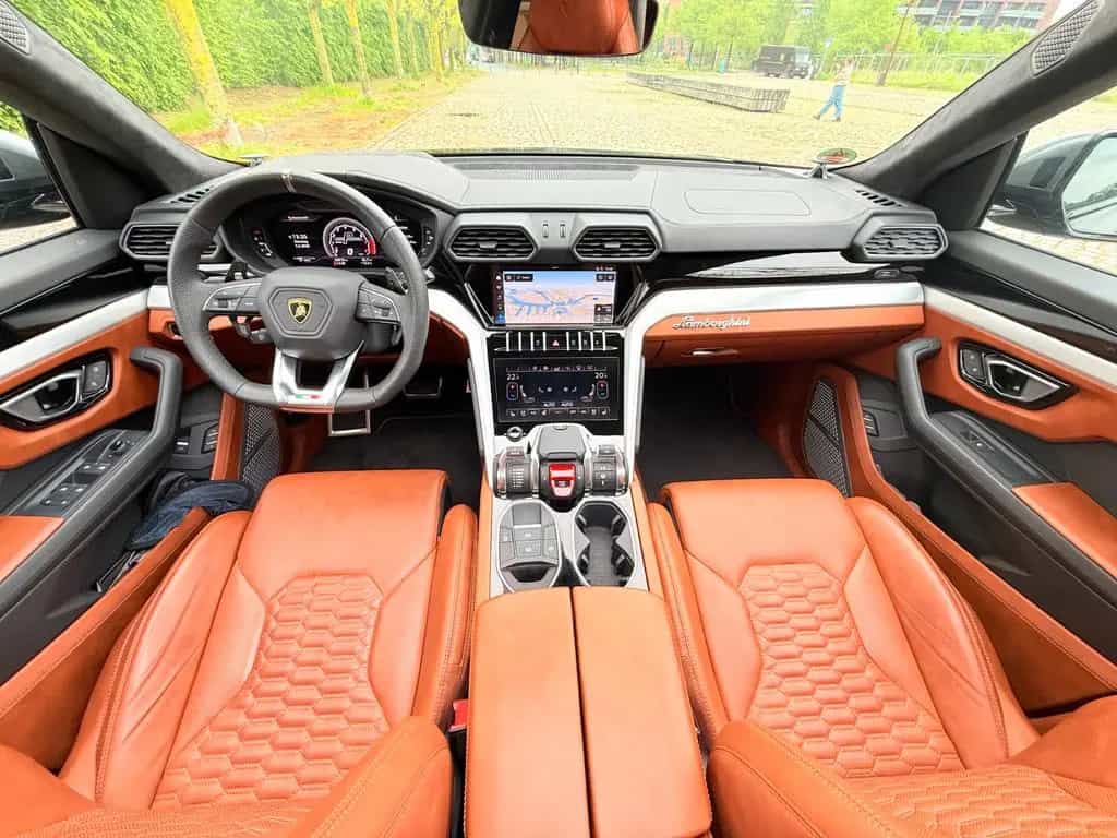 Lamborghini Urus V8 FULL/NIGHTVIS/FONDENT/B&O/MOD2020/SOFTCL 09/2019-photo-22