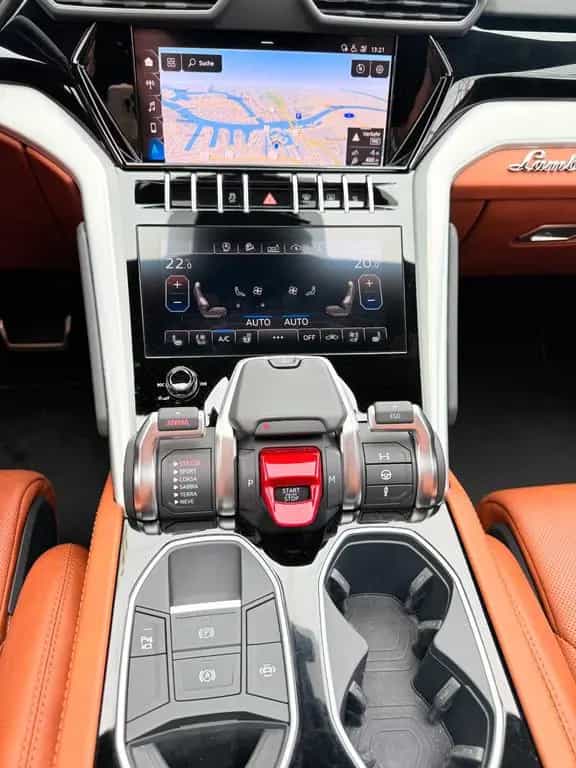 Lamborghini Urus V8 FULL/NIGHTVIS/FONDENT/B&O/MOD2020/SOFTCL 09/2019-photo-24