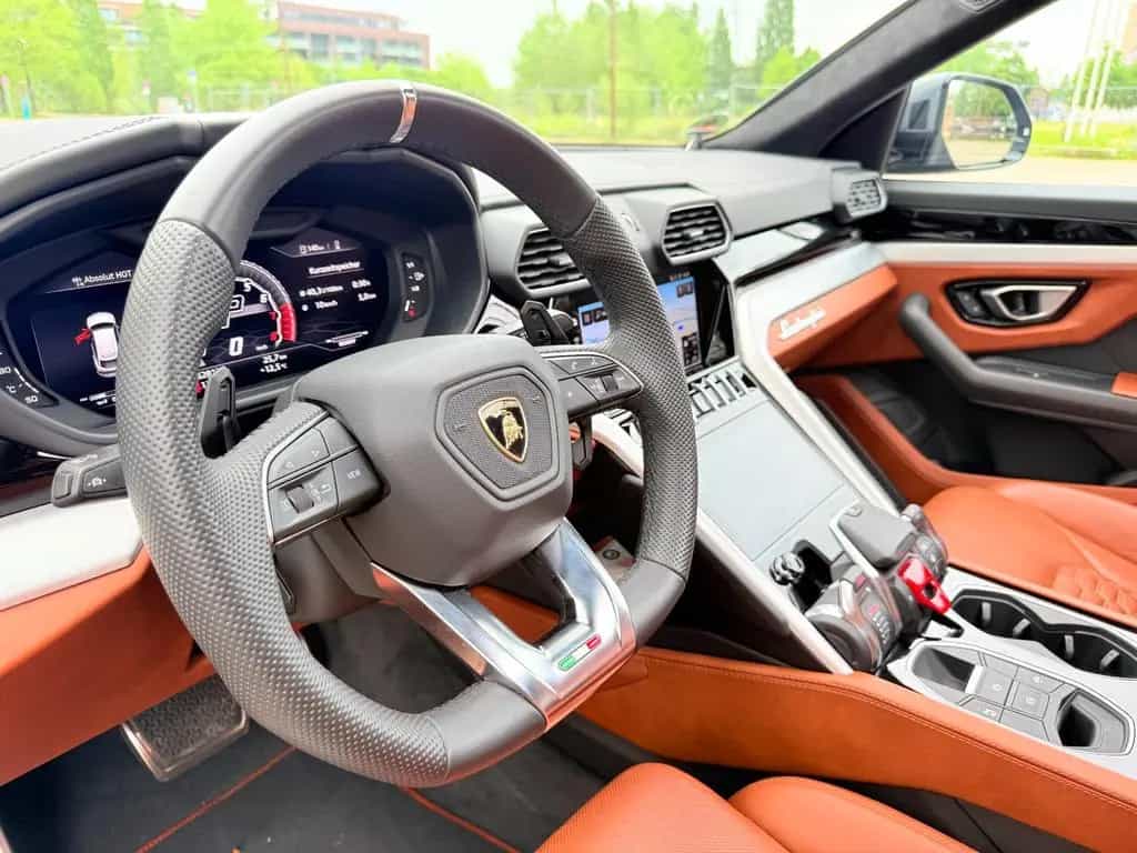 Lamborghini Urus V8 FULL/NIGHTVIS/FONDENT/B&O/MOD2020/SOFTCL 09/2019-photo-32