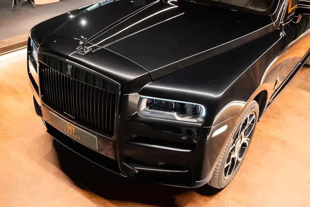 Rolls-Royce Cullinan Black Badge 04/2023-photo-4