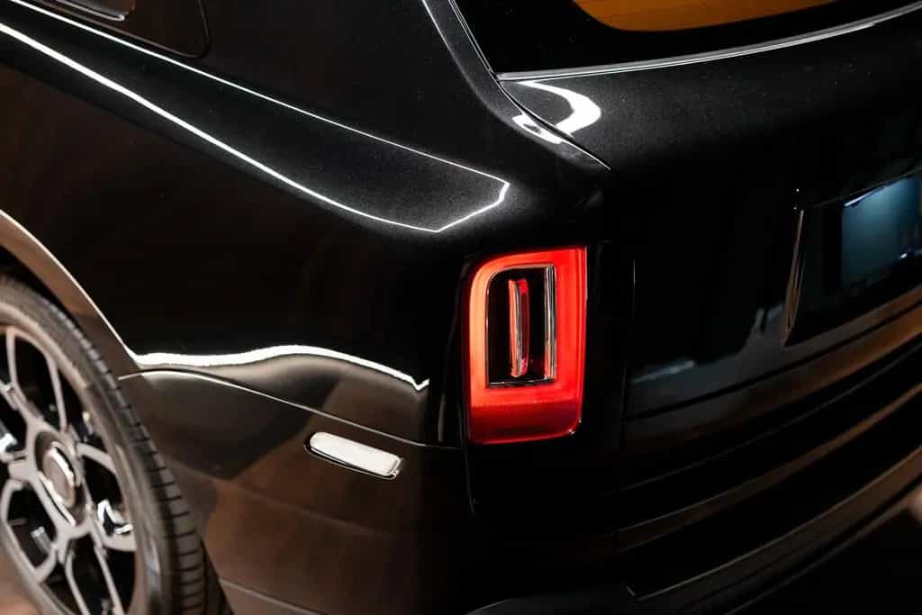Rolls-Royce Cullinan Black Badge 04/2023-photo-42