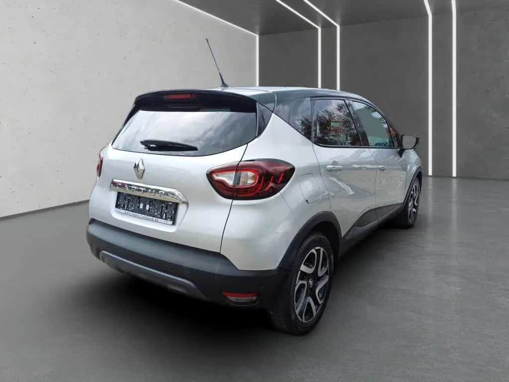 Renault Captur TCe 130 GPF BOSE EDITION 08/2019-photo-2