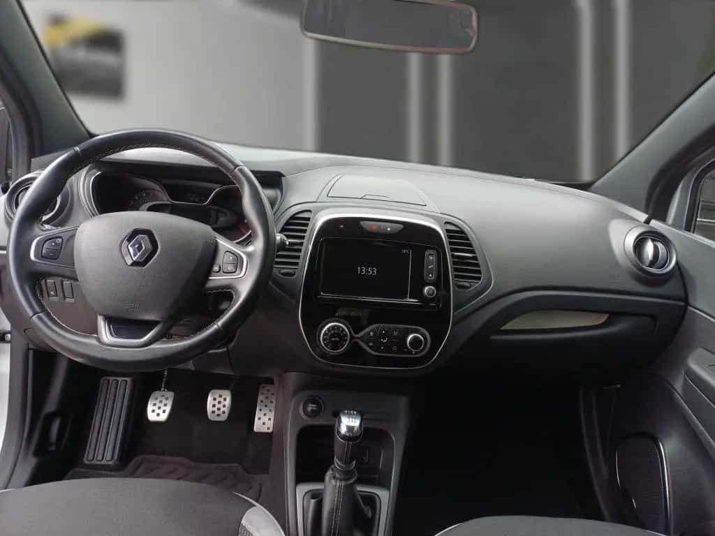 Renault Captur TCe 130 GPF BOSE EDITION 08/2019-photo-9