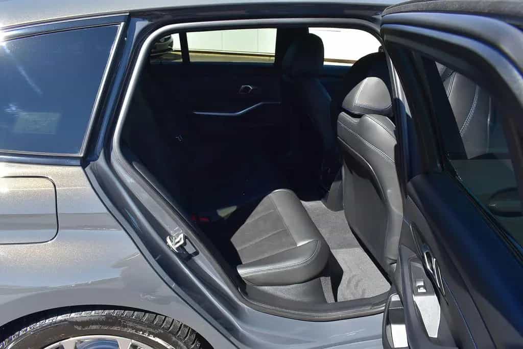 BMW 3 Series 318i M Sport ACC+Head-Up+Leder+Kamera+Memory+AHK 08/2024-photo-10