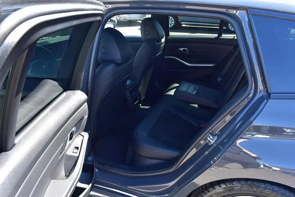 BMW 3 Series 318i M Sport ACC+Head-Up+Leder+Kamera+Memory+AHK 08/2024-photo-8