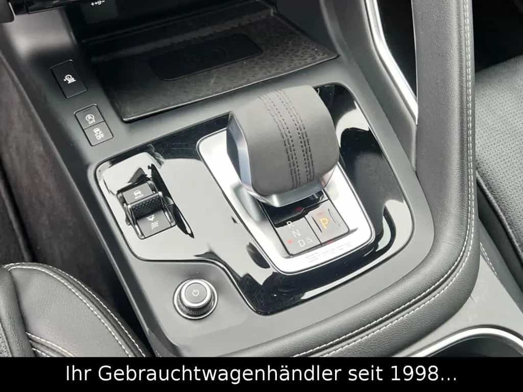 Jaguar E-Pace AWD R-Dynamic S *PANO/360°/BLACK/AHK/ACC* 03/2022-photo-16