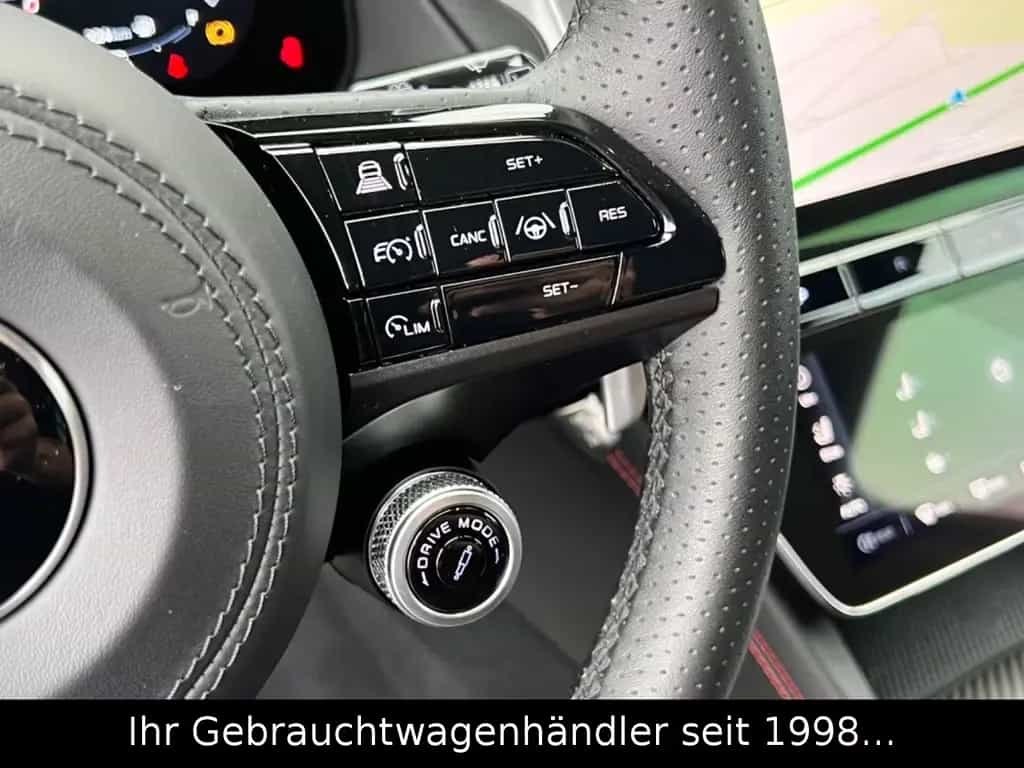 Maserati Grecale Trofeo 530 PS AWD *360°/PANO/HUD/SONUS* 05/2024-photo-19