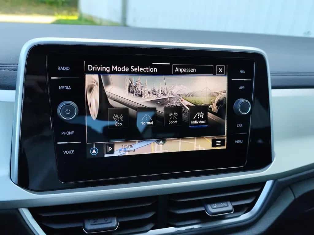 Volkswagen T-Roc 1,5 TSI MOVE+LED+Navi+AHK 03/2024-photo-17
