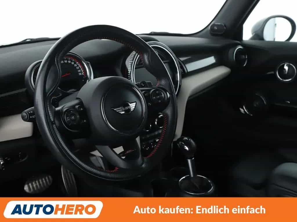 MINI John Cooper Works Cabrio Cabrio John Cooper Works Aut.*NAVI*LED*TEMPO*CAM 03/2018-photo-10