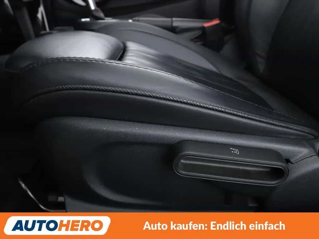 MINI John Cooper Works Cabrio Cabrio John Cooper Works Aut.*NAVI*LED*TEMPO*CAM 03/2018-photo-29