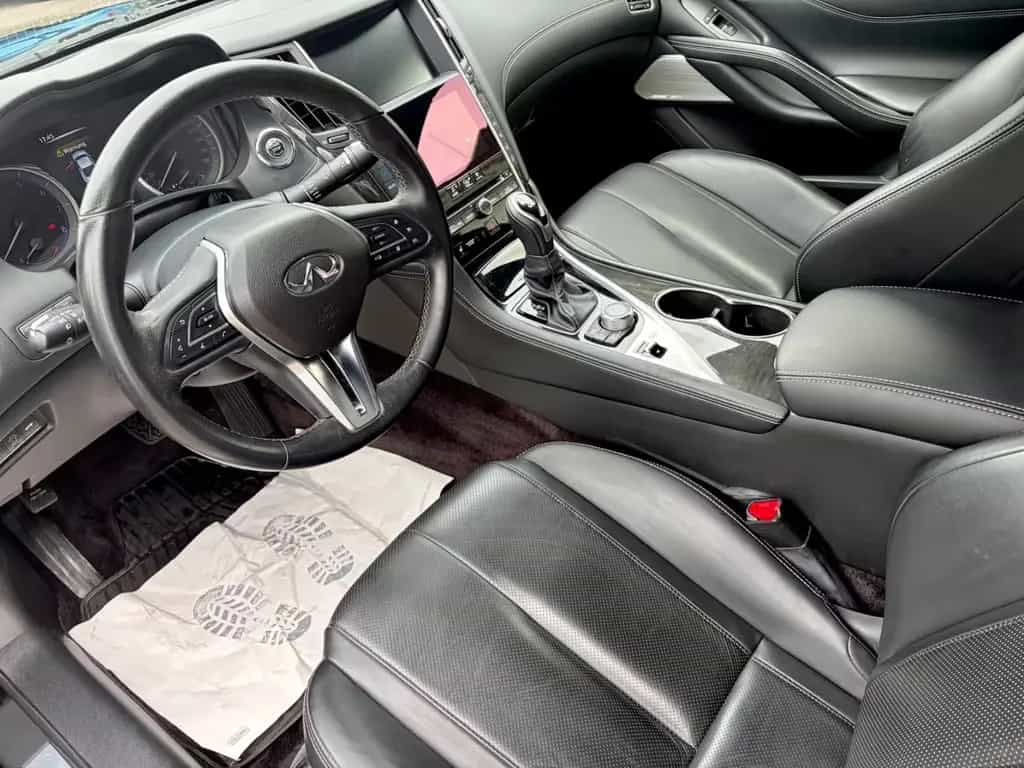 Infiniti Q60 2.0t AT Premium Tech-LEDER-NAVI-ALU-TOP!!! 01/2017-photo-12