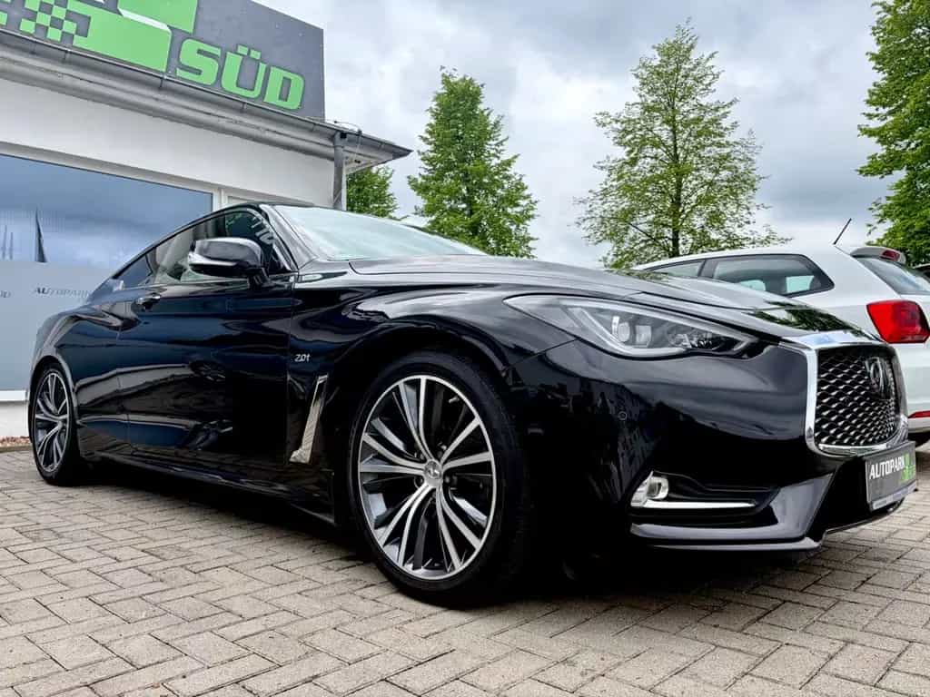 Infiniti Q60 2.0t AT Premium Tech-LEDER-NAVI-ALU-TOP!!! 01/2017-photo-2