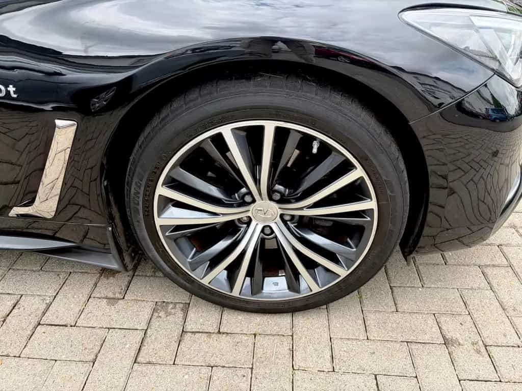Infiniti Q60 2.0t AT Premium Tech-LEDER-NAVI-ALU-TOP!!! 01/2017-photo-3
