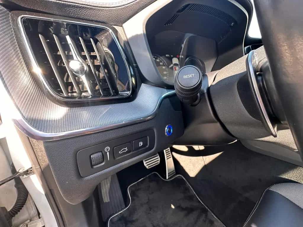 Volvo XC60 T8 AWD Polestar Eng.Pano360°HUD,22''Klappen 07/2020-photo-16