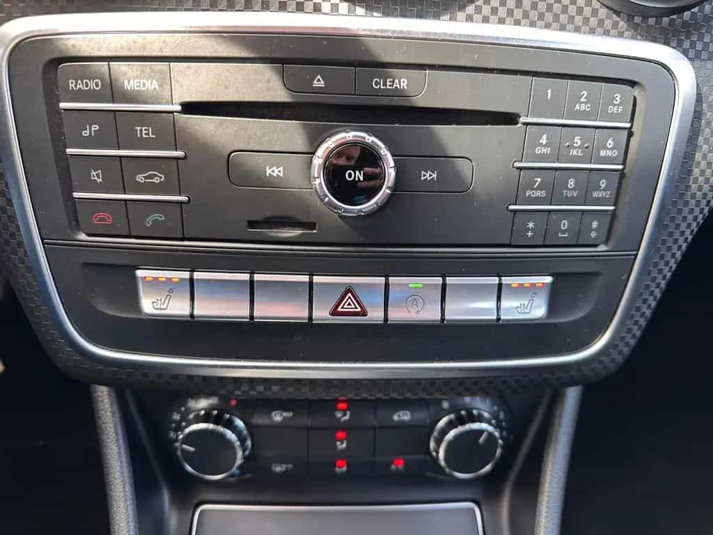 Mercedes-Benz A 180 Urban Kamera, Sitzheizung, Me connect 12/2015-photo-20