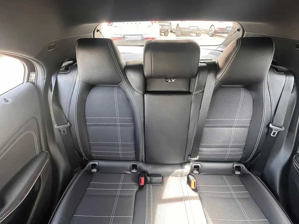 Mercedes-Benz A 180 Urban Kamera, Sitzheizung, Me connect 12/2015-photo-22