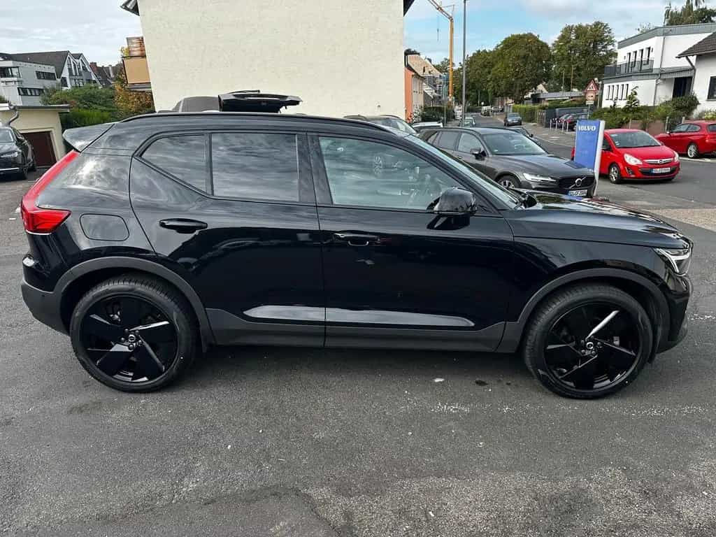 Volvo XC40 B3 Plus Black Edition Pano360°,20'',BLIS,LH 01/2025-photo-5