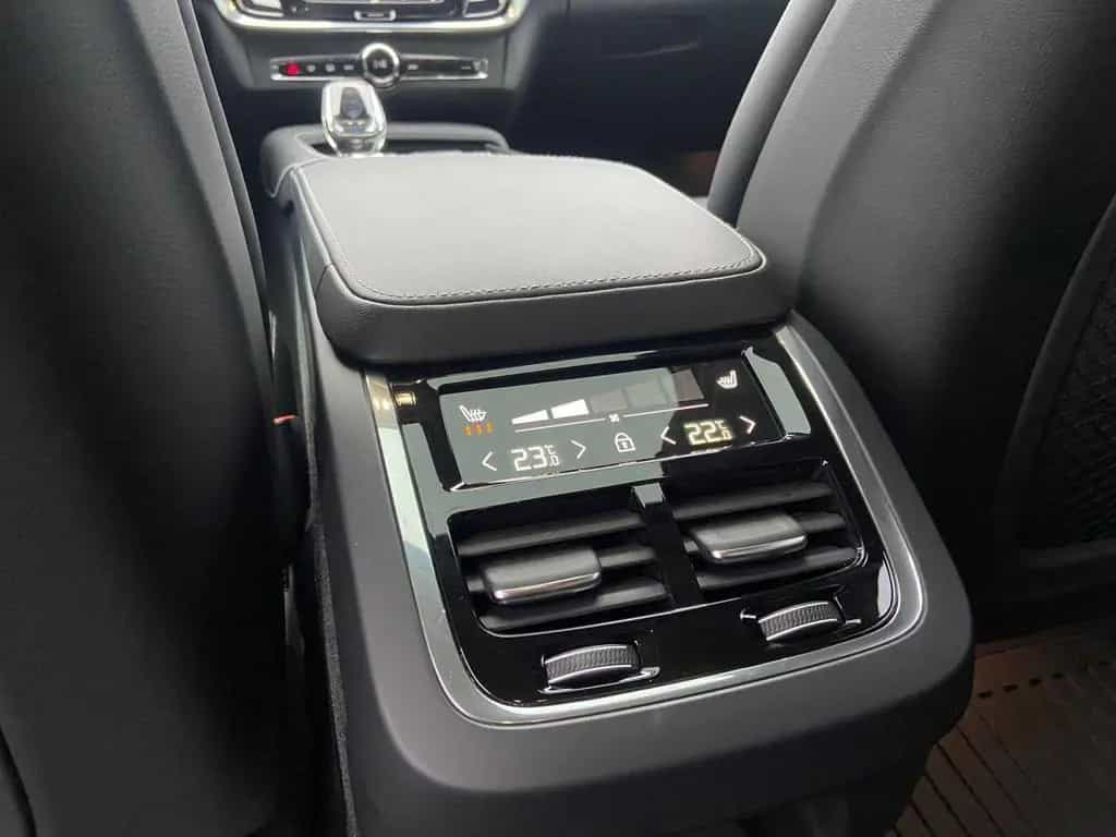 Volvo S90 Ultimate, B5 AWD,VMax,21",HUD,SD,Luft,Massag 12/2022-photo-24
