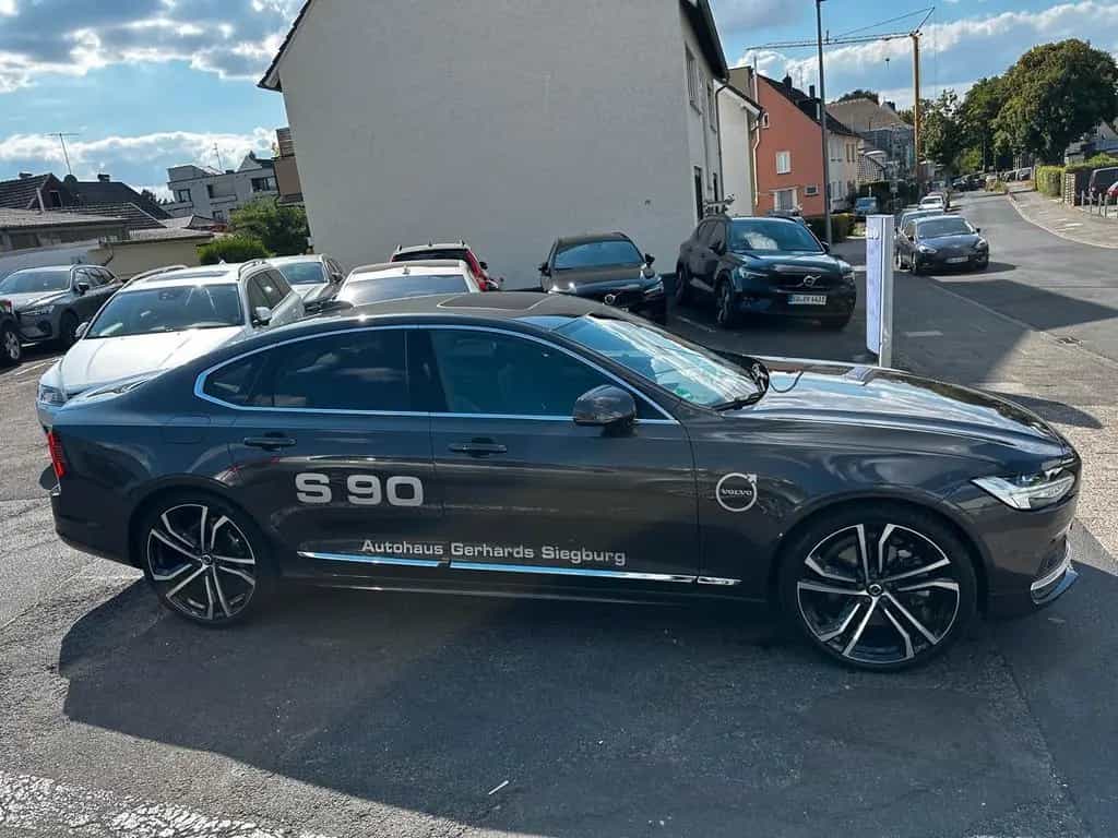 Volvo S90 Ultimate, B5 AWD,VMax,21",HUD,SD,Luft,Massag 12/2022-photo-4