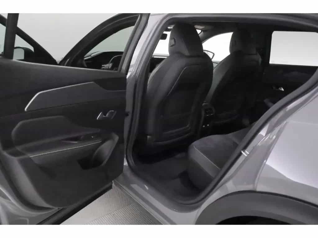 Peugeot 408 1.2Puretech Aut.130 GT+LED+NAVI+VIRTUAL+PDC 11/2023-photo-18