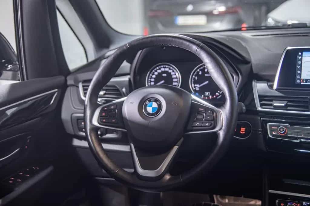 BMW 220 Gran Tourer 220i Gran Tourer Sport LED/ACC/7SZ/Kamera/Pano 01/2021-photo-16