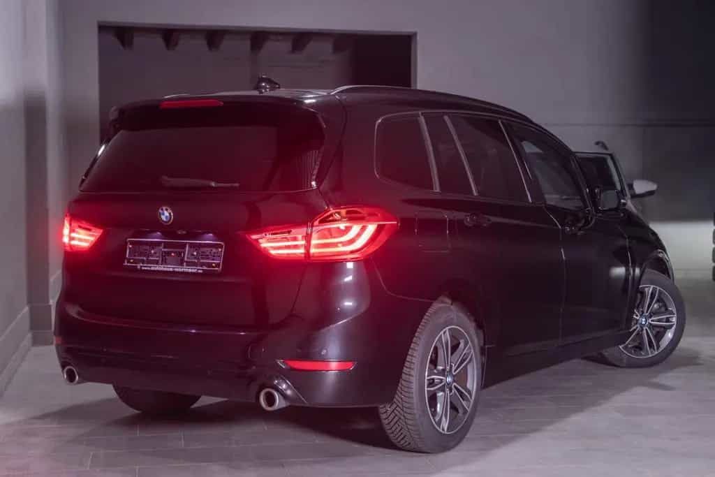 BMW 220 Gran Tourer 220i Gran Tourer Sport LED/ACC/7SZ/Kamera/Pano 01/2021-photo-2
