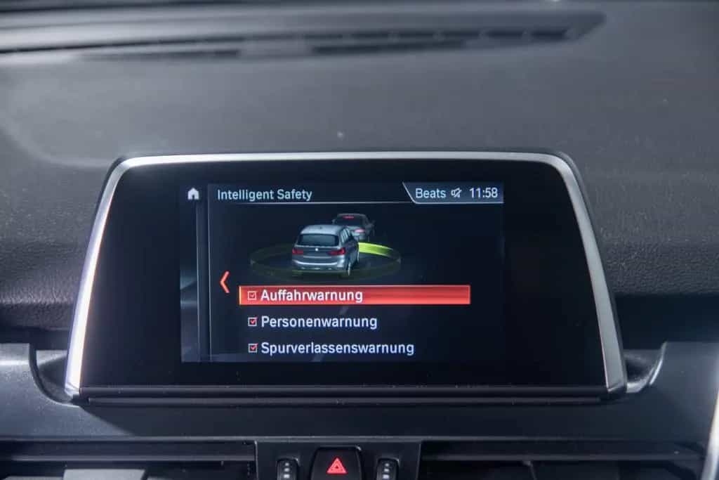 BMW 220 Gran Tourer 220i Gran Tourer Sport LED/ACC/7SZ/Kamera/Pano 01/2021-photo-21