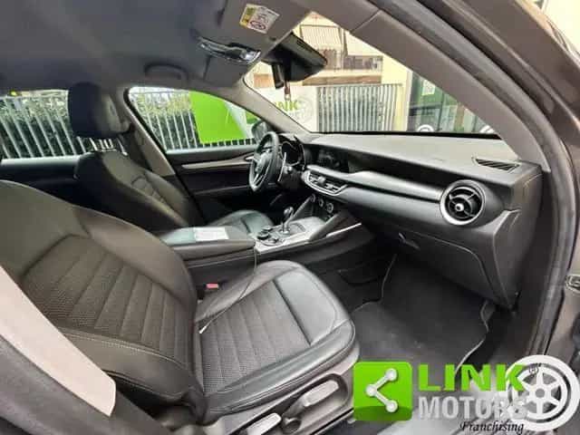Alfa Romeo Stelvio ALFA ROMEO Stelvio 2.2 Turbodiesel 190 CV AT8 RW 11/2018-photo-5