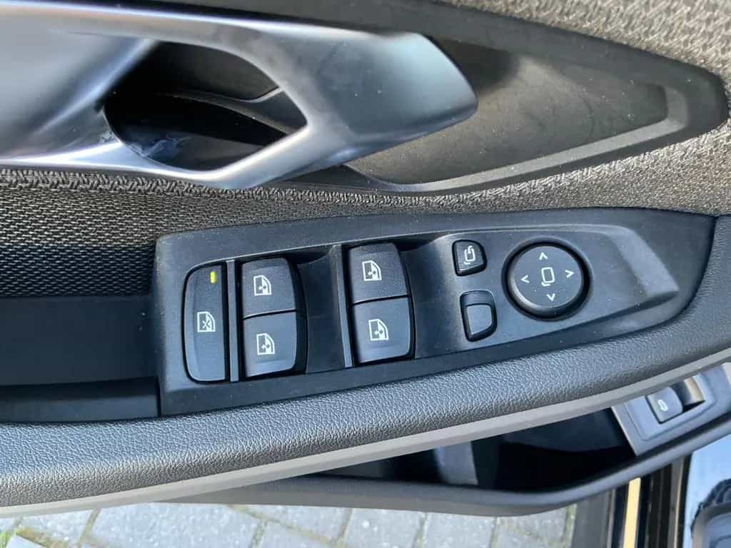 BMW 320 3 Touring 320 d Navi App ACC SHZ AHK ELH 07/2020-photo-23