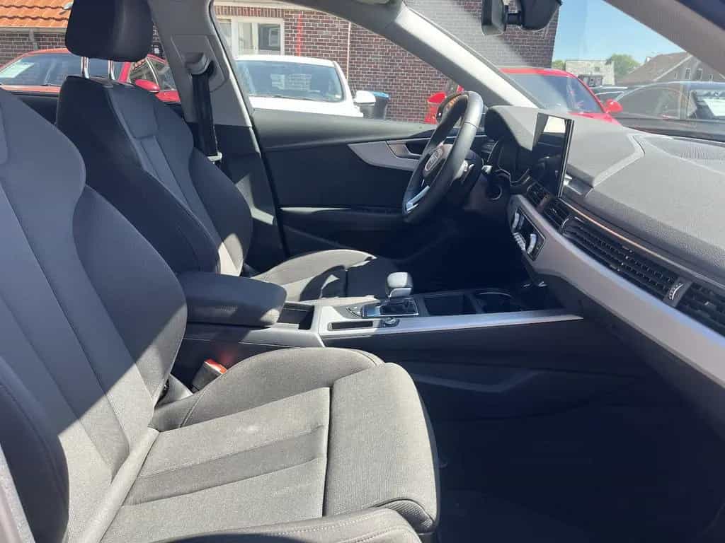 Audi A4 Avant 35 TDI advanced 05/2024-photo-16