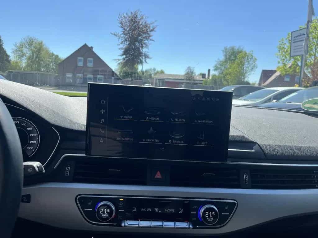 Audi A4 Avant 35 TDI advanced 05/2024-photo-18