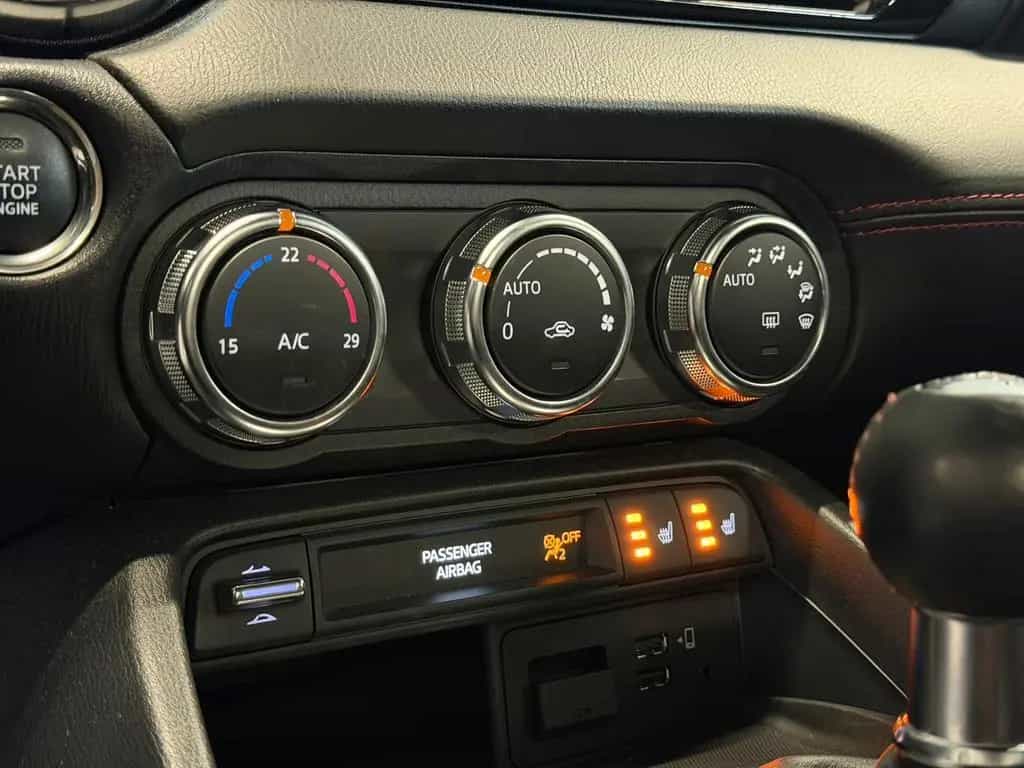 Mazda MX-5 Sports-Line RF MATRIX+RECARO+BOSE+NAVI+TEMP 08/2018-photo-17