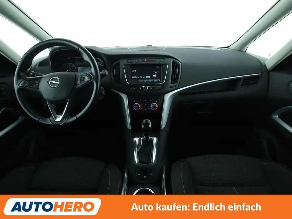 Opel Zafira Tourer 2.0 CDTI Innovation Aut*NAVI*LED* 03/2019-photo-11