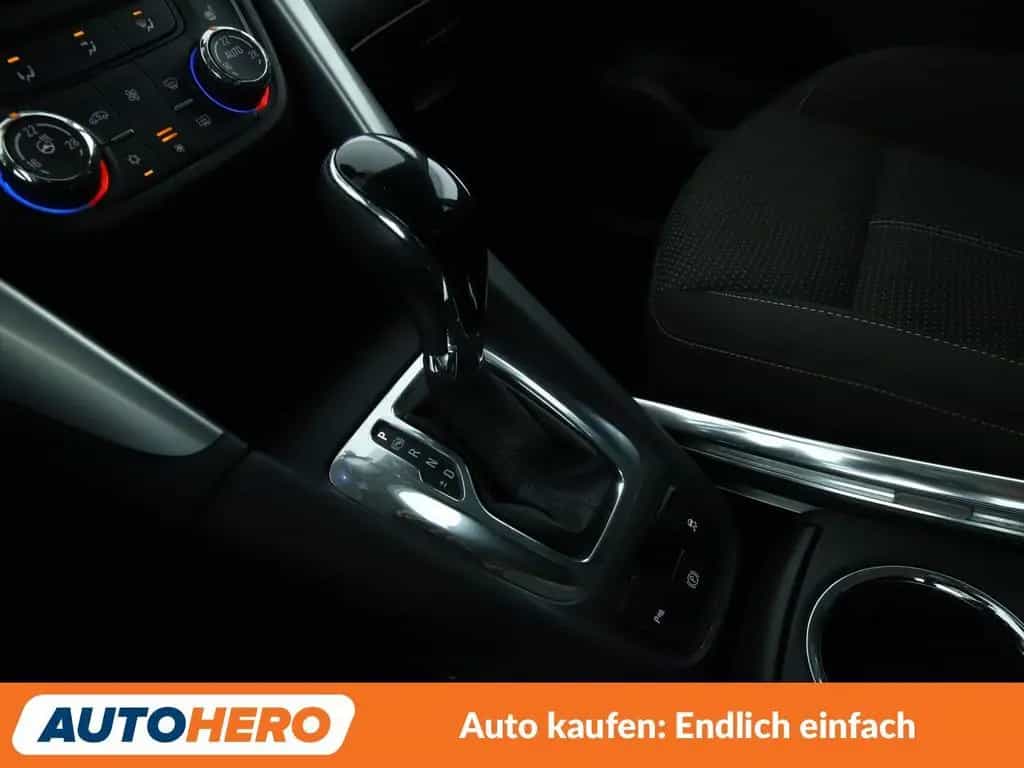 Opel Zafira Tourer 2.0 CDTI Innovation Aut*NAVI*LED* 03/2019-photo-23