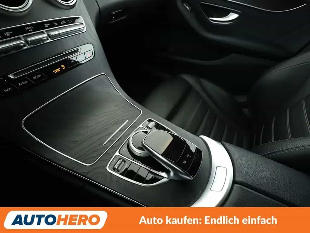 Mercedes-Benz C 400 4Matic AMG Line Aut.*NAVI*CAM*LED*PDC*SHZ* 01/2018-photo-24