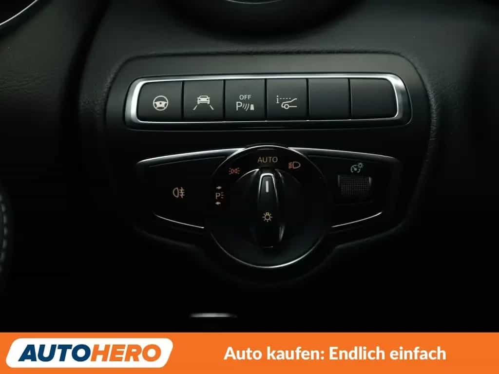 Mercedes-Benz C 400 4Matic AMG Line Aut.*NAVI*CAM*LED*PDC*SHZ* 01/2018-photo-27