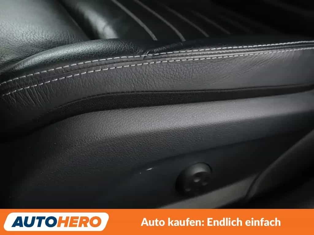 Mercedes-Benz C 400 4Matic AMG Line Aut.*NAVI*CAM*LED*PDC*SHZ* 01/2018-photo-33