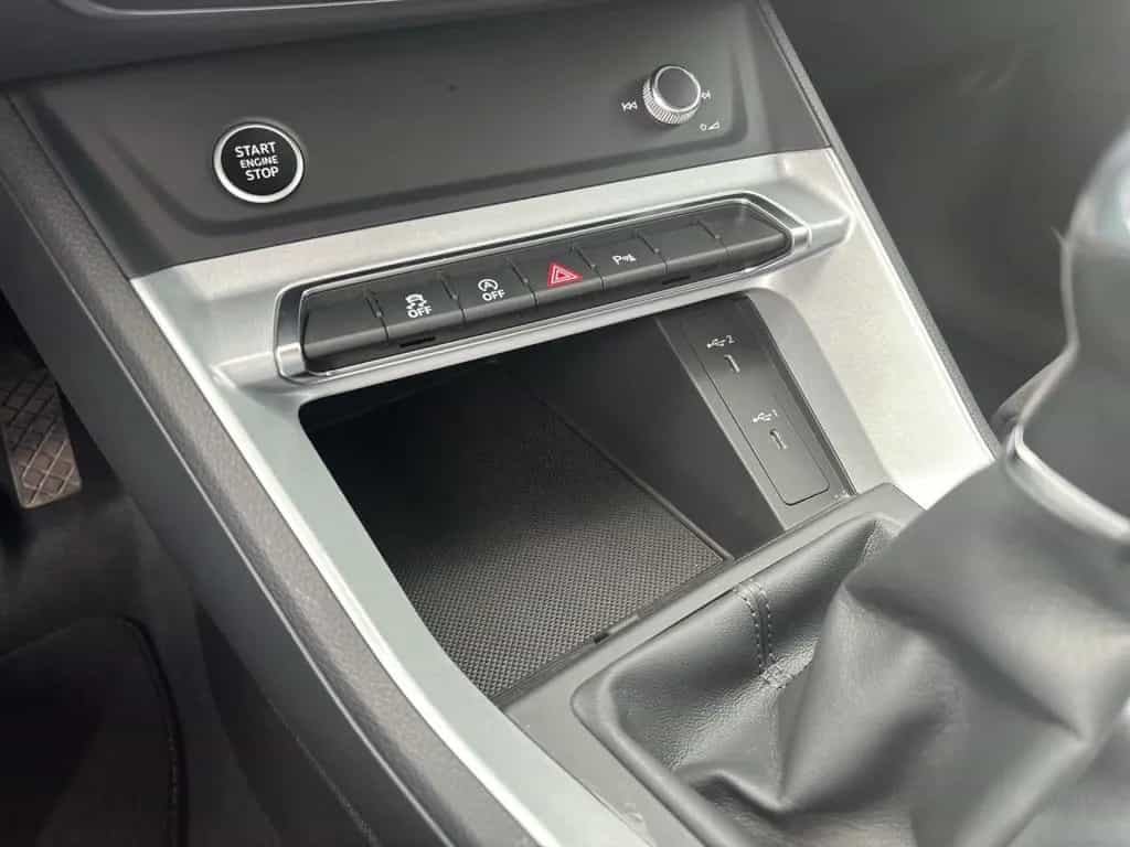 Audi Q3 35 TFSI LED Navi ASI APS virtual SpSi SHZ LM 07/2023-photo-22