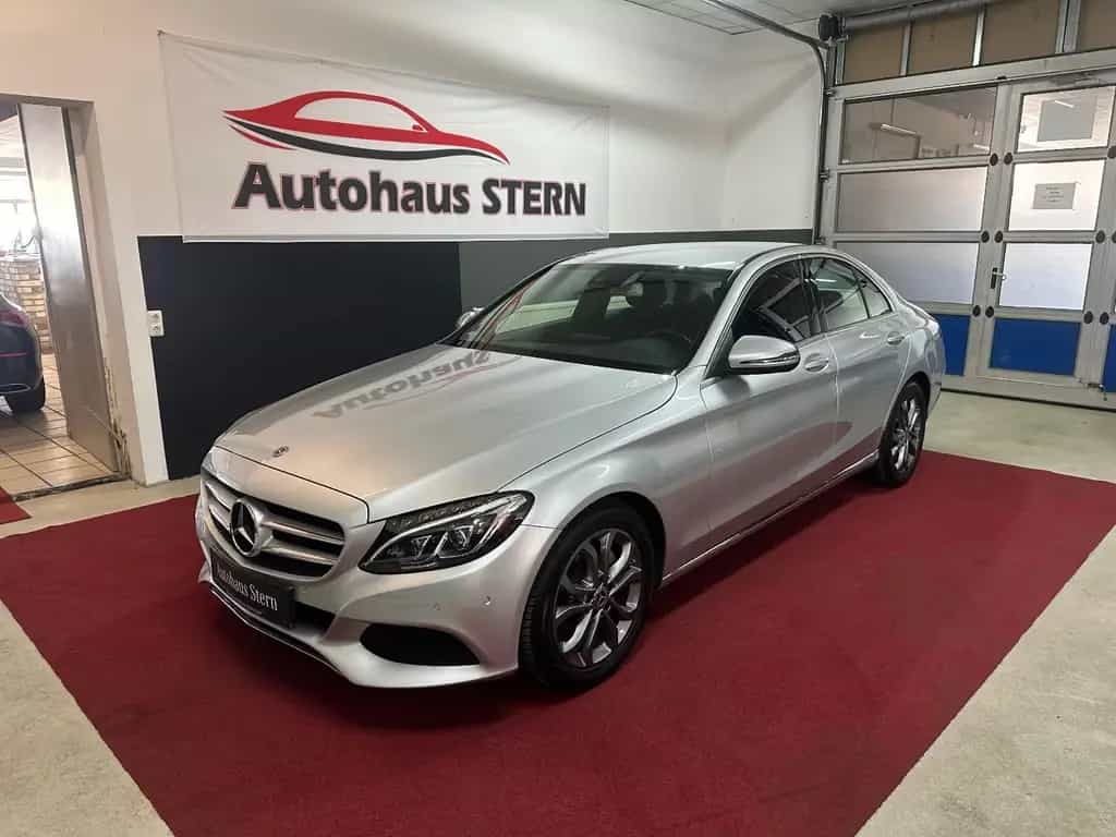Mercedes-Benz C 180 Limousine Avantgarde*LED*PDC*Navi* 07/2017-photo-0