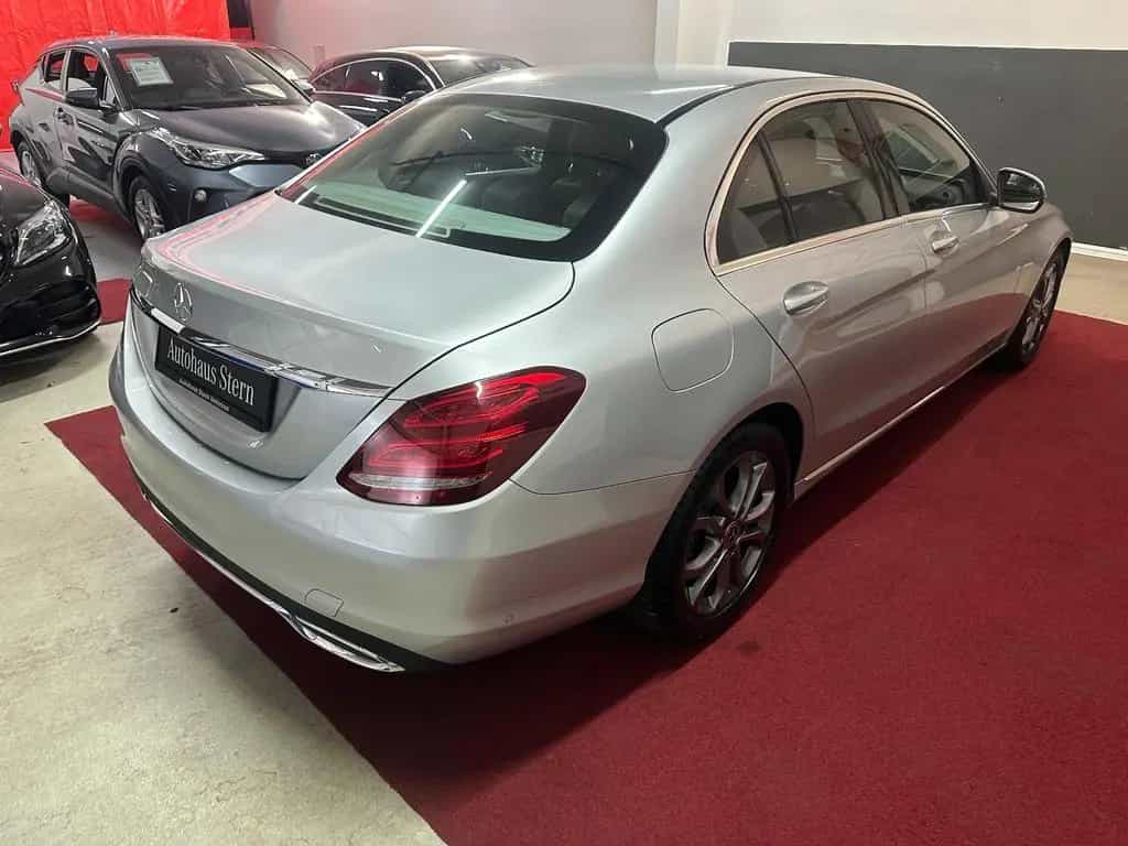 Mercedes-Benz C 180 Limousine Avantgarde*LED*PDC*Navi* 07/2017-photo-4