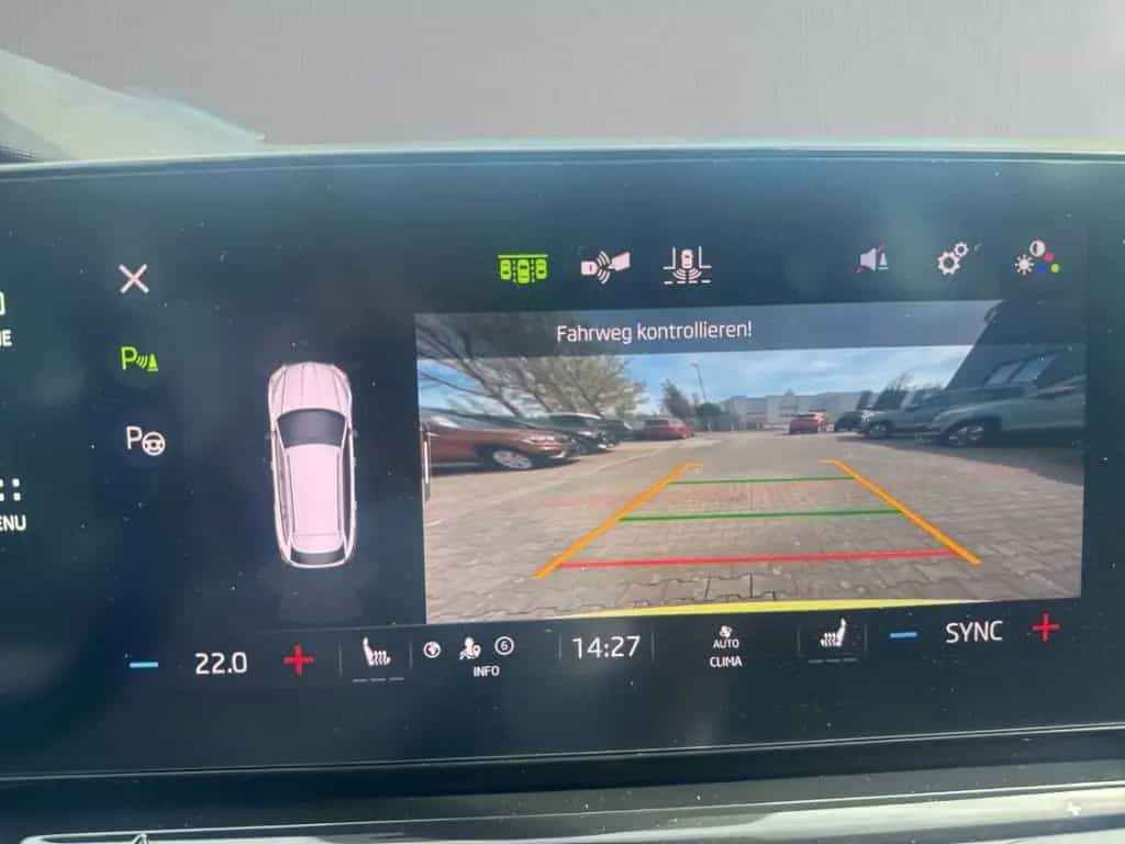 Skoda Octavia Combi RS PLUS ACC Standheizung KESSY HUD 02/2022-photo-17