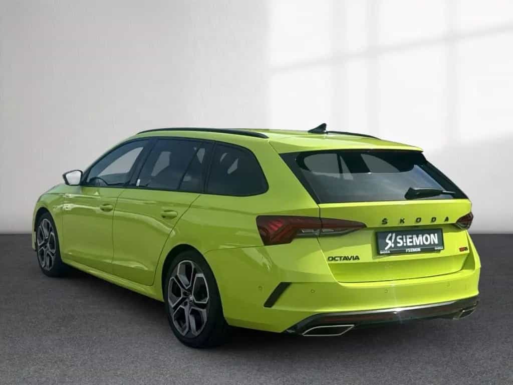 Skoda Octavia Combi RS PLUS ACC Standheizung KESSY HUD 02/2022-photo-2