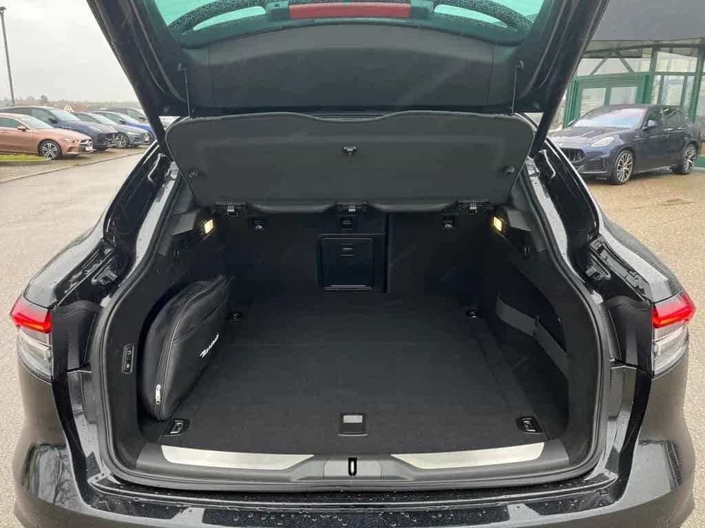 Maserati Levante Modena Ultima MY24 PANORAMADACH+360°-KAM 01/2024-photo-16