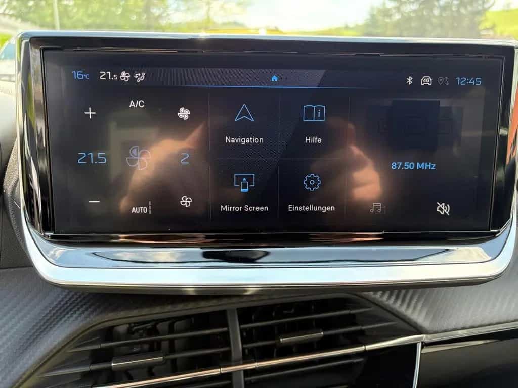 Peugeot 208 Allure NAVI, LED, KAMERA 03/2025-photo-11