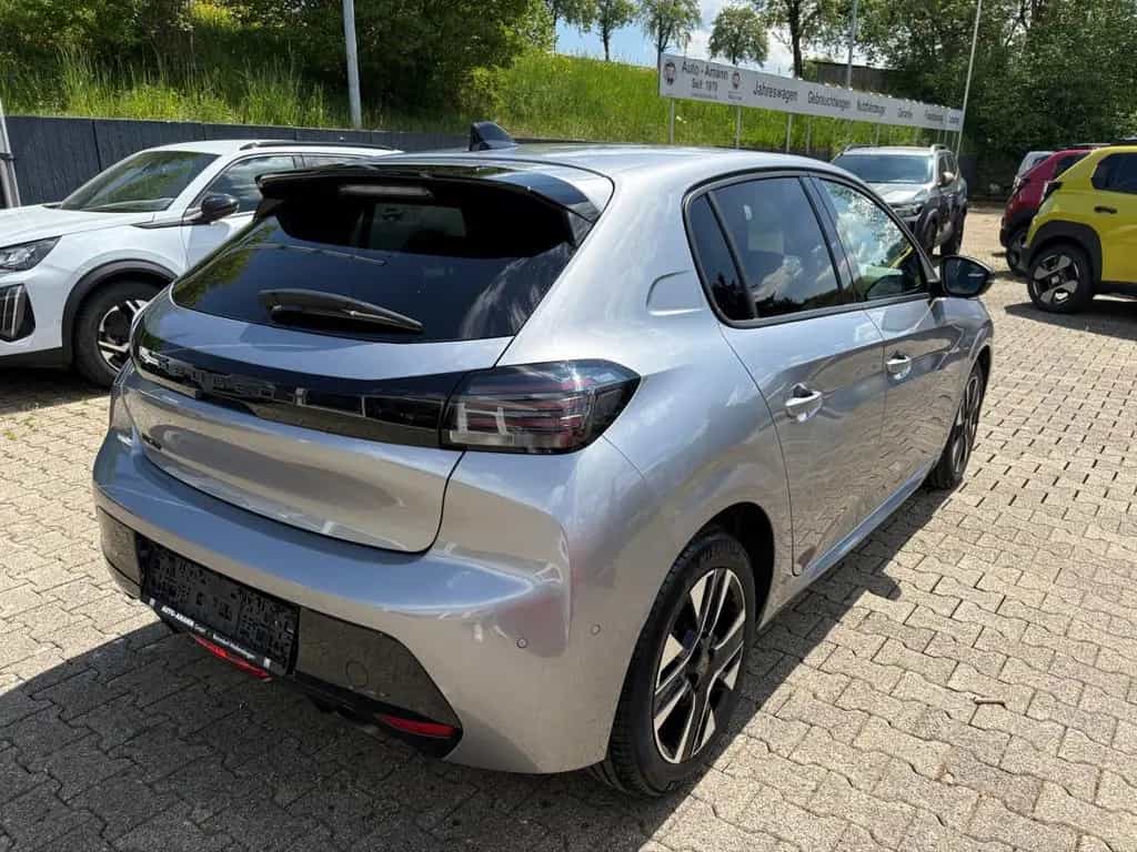 Peugeot 208 Allure NAVI, LED, KAMERA 03/2025-photo-3