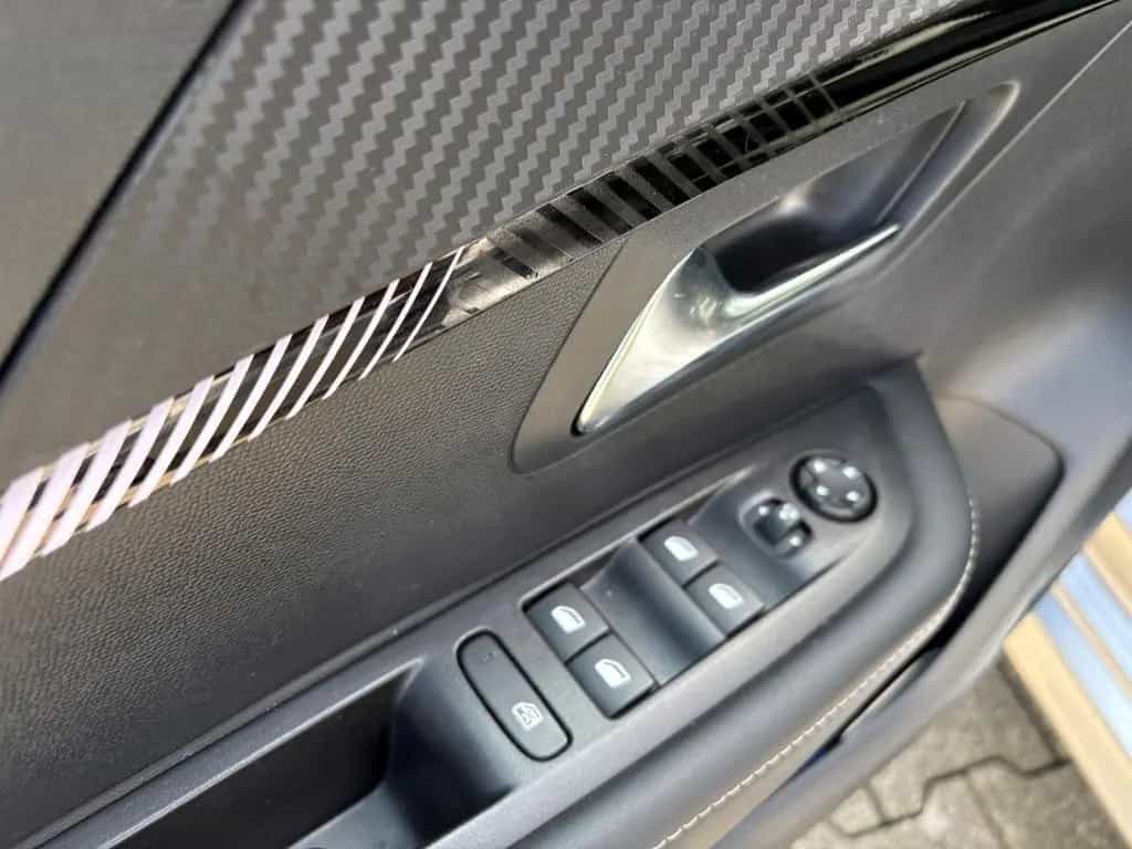 Peugeot 208 Allure NAVI, LED, KAMERA 03/2025-photo-8