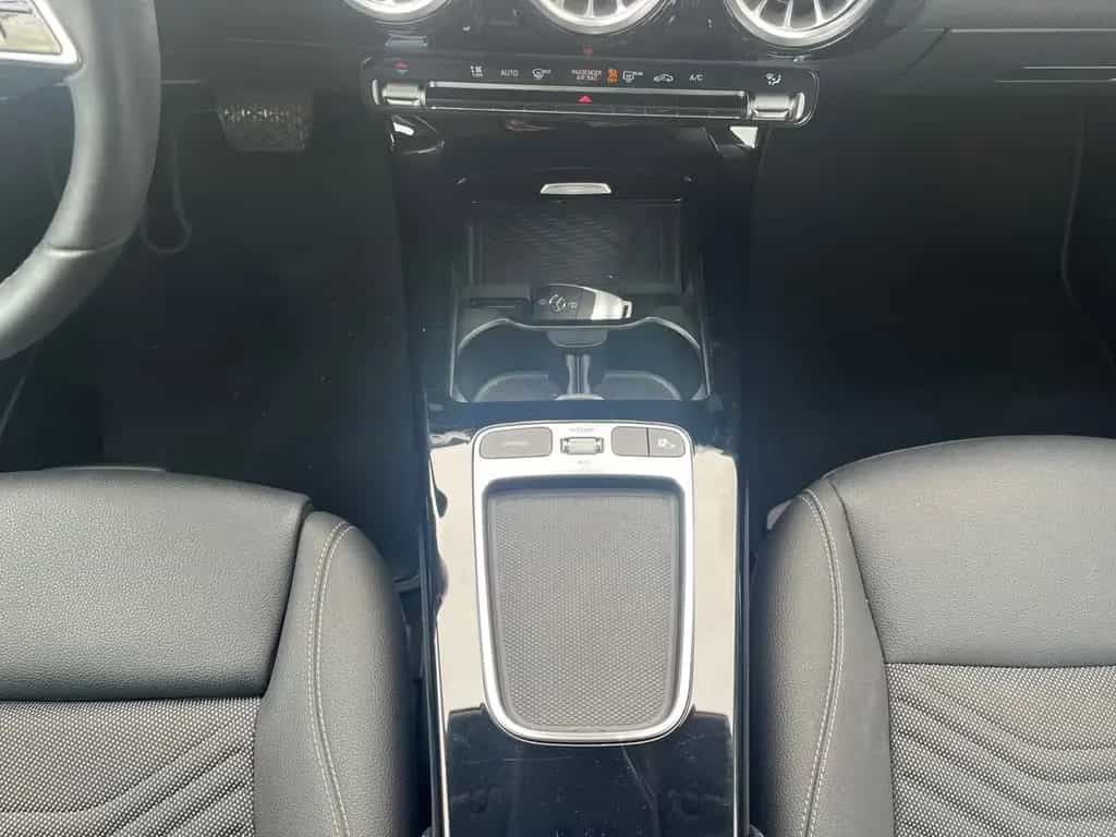 Mercedes-Benz A 200 Progressive ANHÄNGERKUPPLUNG+NAVI+TEMPOMAT 07/2024-photo-10