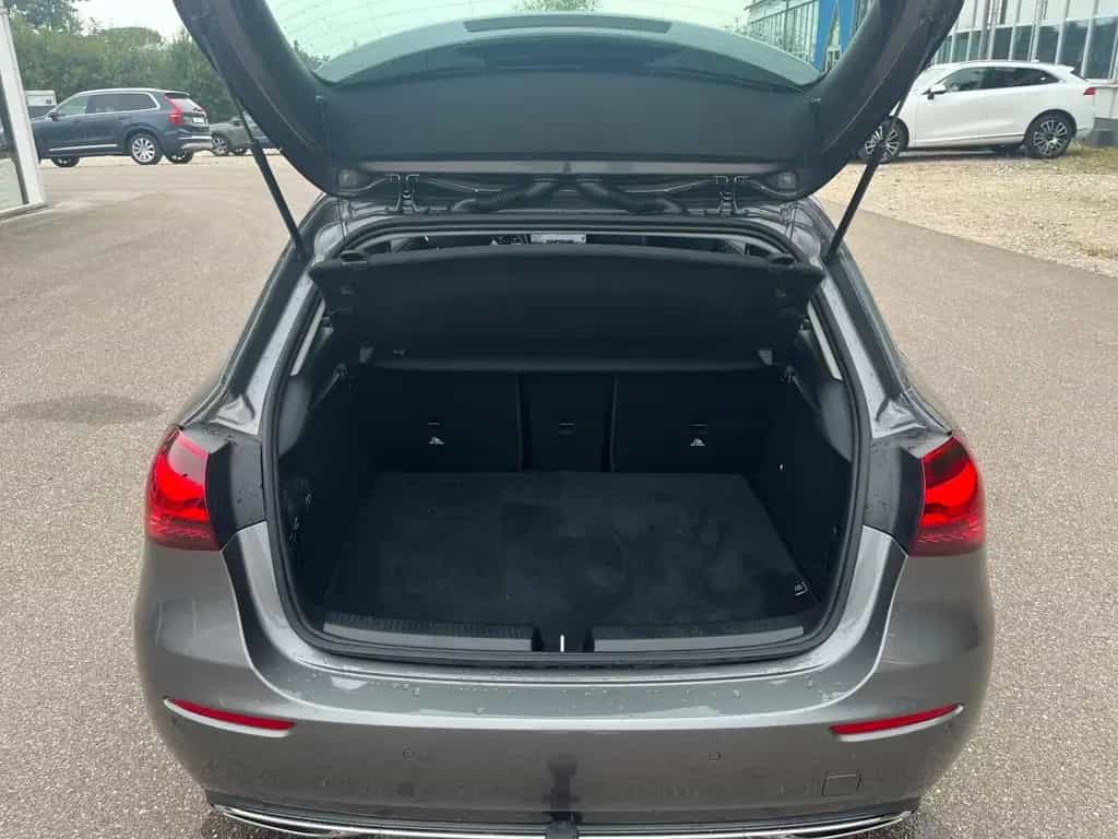 Mercedes-Benz A 200 Progressive ANHÄNGERKUPPLUNG+NAVI+TEMPOMAT 07/2024-photo-16