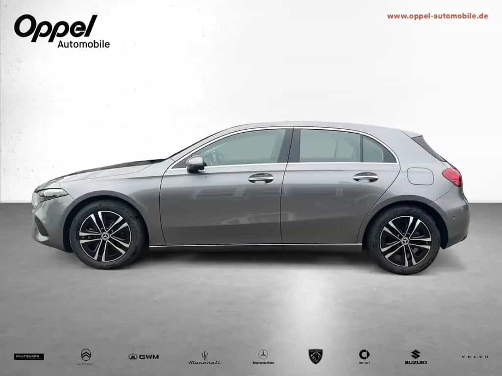 Mercedes-Benz A 200 Progressive ANHÄNGERKUPPLUNG+NAVI+TEMPOMAT 07/2024-photo-3
